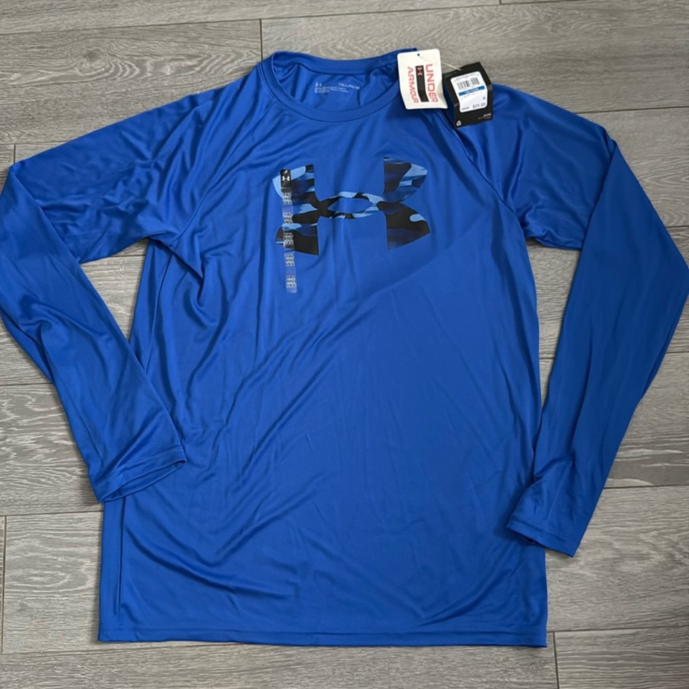 NWT Boys Under Armour YXL Long Sleeve Shirt